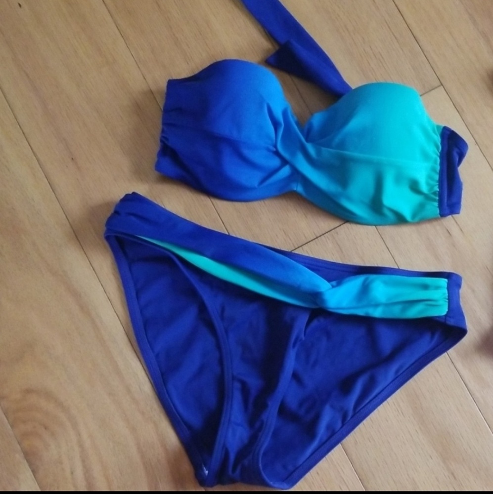 Venus bikini